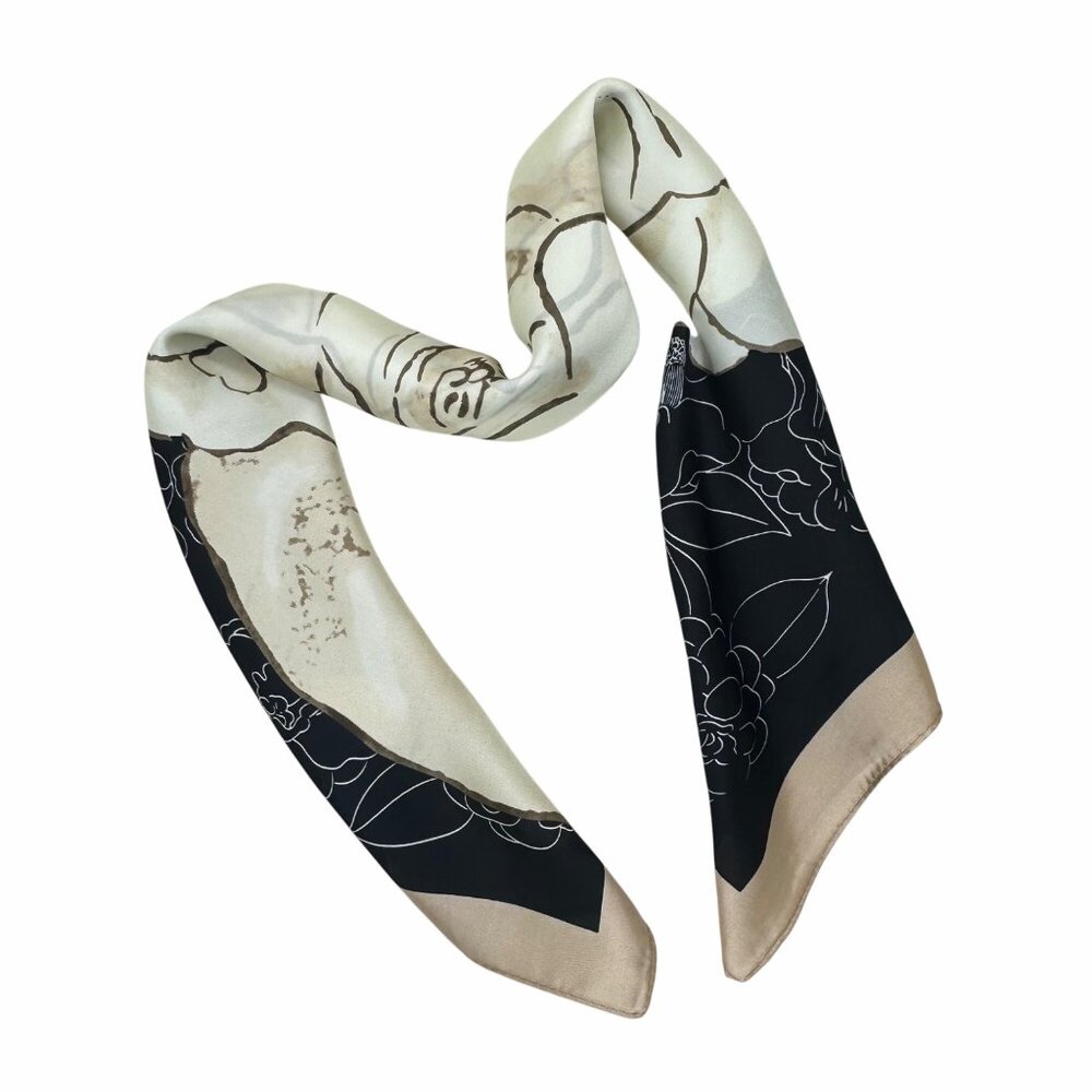 ✨New Elegant Bandana Square Silky Scarf Soft FLORAL BIG ROSE Black Brown Luxury✨ - Picture 2 of 7